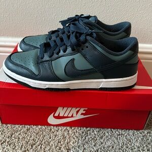 Nike dunk low